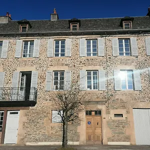 Les Pieds Dans L'olt - Ultreia Bed & Breakfast